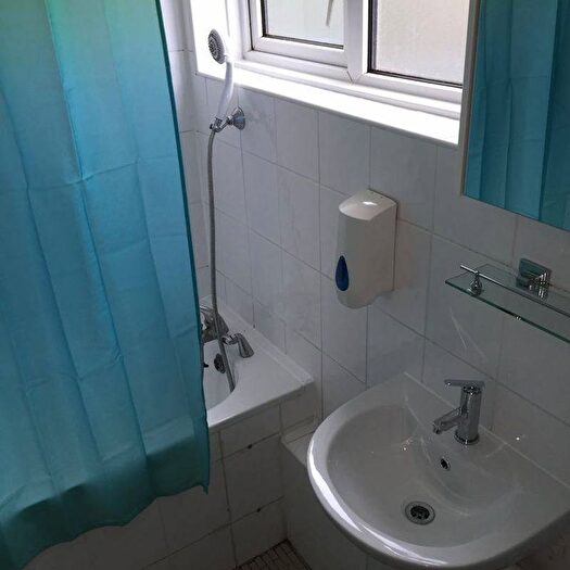 1 Bedroom Flat For Sale In Major Road, London, E15