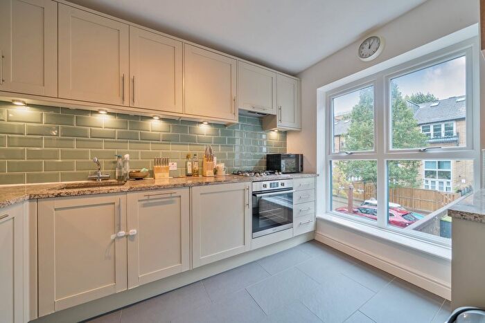 3 Bedroom Terraced House To Rent In Queen Elizabeth Street, Shad Thames, SE1