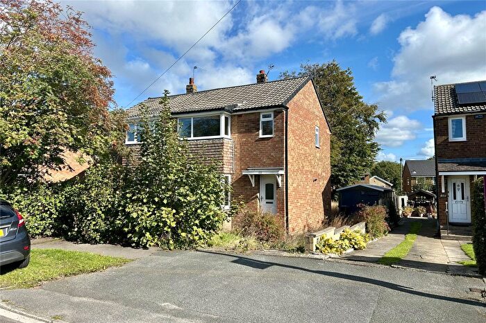 3 Bedroom Semi-detached House For Sale In Marten Drive, Netherton, Huddersfield, West Yorkshire, HD4