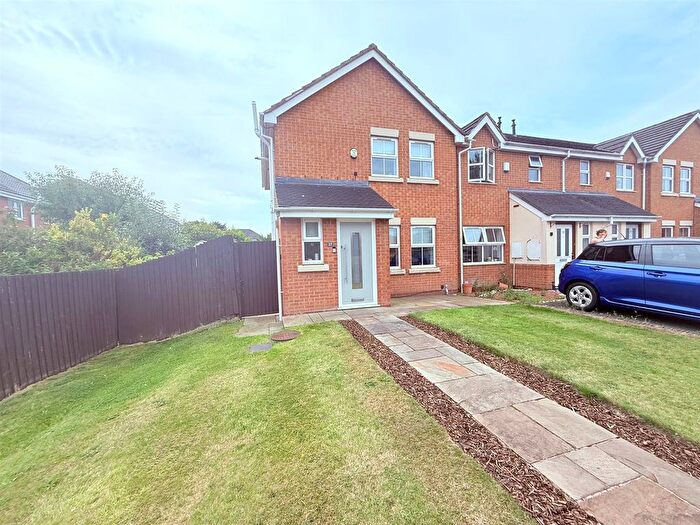 3 Bedroom End Terrace House For Sale In Mildenhall Close, Great Sankey, Warrington, WA5