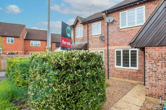 2 Bedroom Terraced House To Rent In Westfield, Aylesbury, HP21