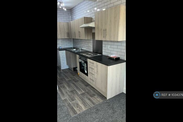 2 Bedroom Flat To Rent In Mount Street, Southport, PR9