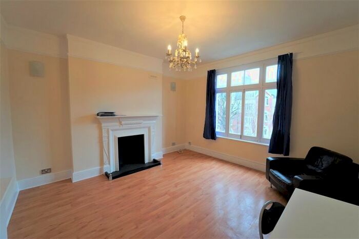 2 Bedroom Flat To Rent In Widley Road, London, W9