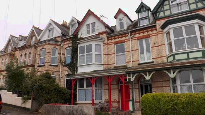 1 Bedroom Flat To Rent In Hills View, , Barnstaple, EX32