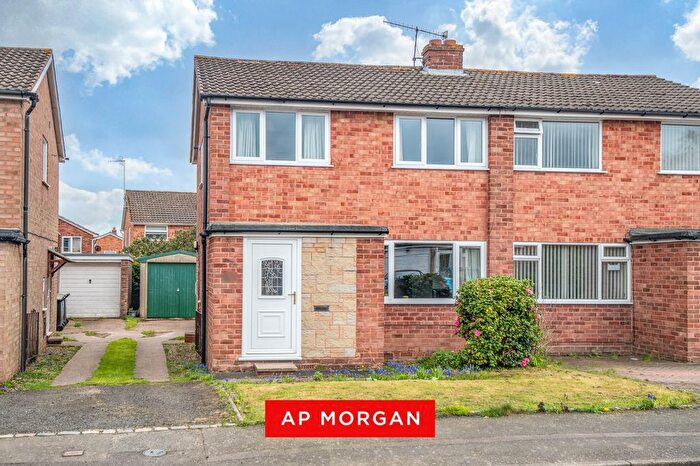 3 Bedroom Semi Detached House For Sale In Carol Avenue, Bromsgrove, Worcestershire, B61