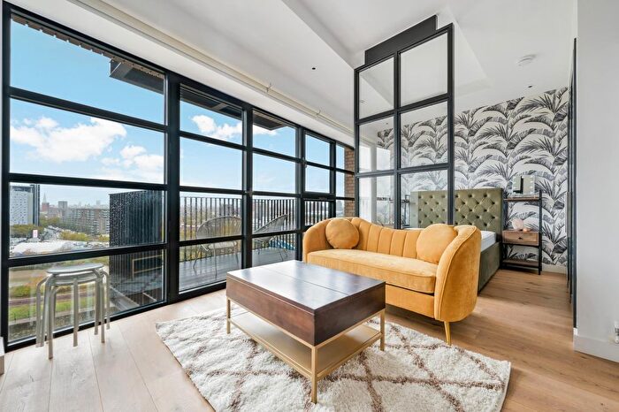 Studio To Rent In Amelia House, London City Island, London, E14