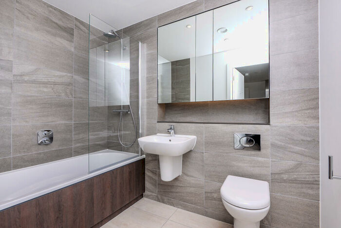 1 Bedroom Flat To Rent In Lockgate Square, Salford, M5