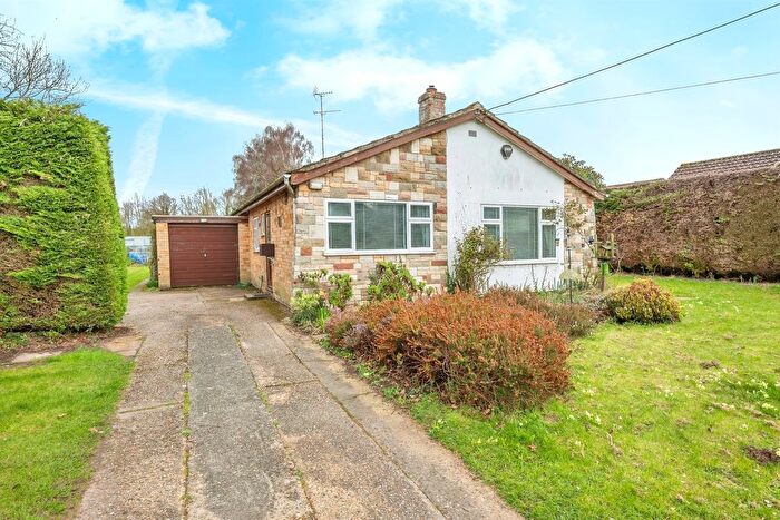 3 Bedroom Detached Bungalow For Sale In Newton Road, Hainford, Norwich, NR10