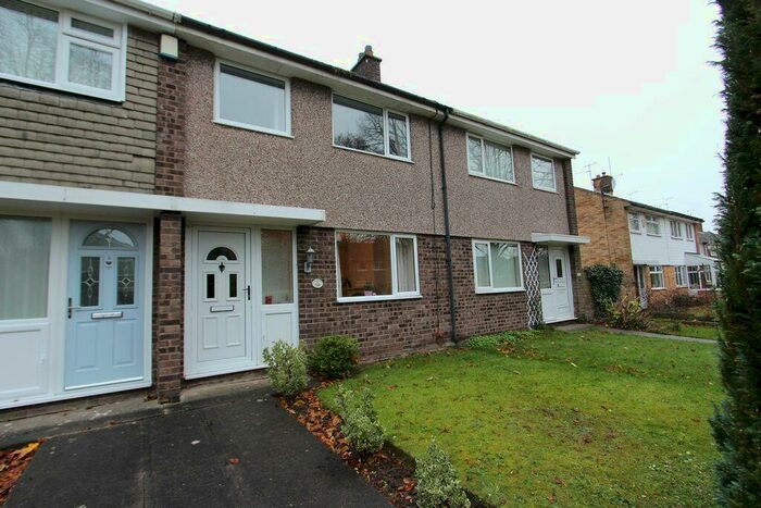 3 Bedroom House To Rent In Pennine Walk, Little Sutton, CH66