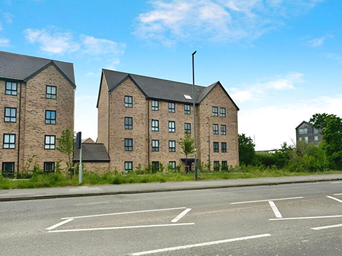 1 Bedroom Flat For Sale In Seamington Strand, Wichelstowe, Swindon, SN1