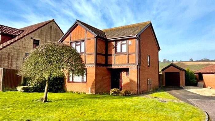 4 Bedroom Detached House For Sale In Toms Close, Chard, Somerset, TA20