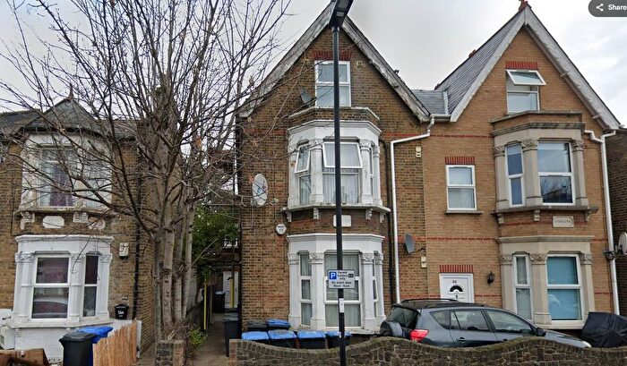 Studio To Rent In Fairfield Road, London, N18
