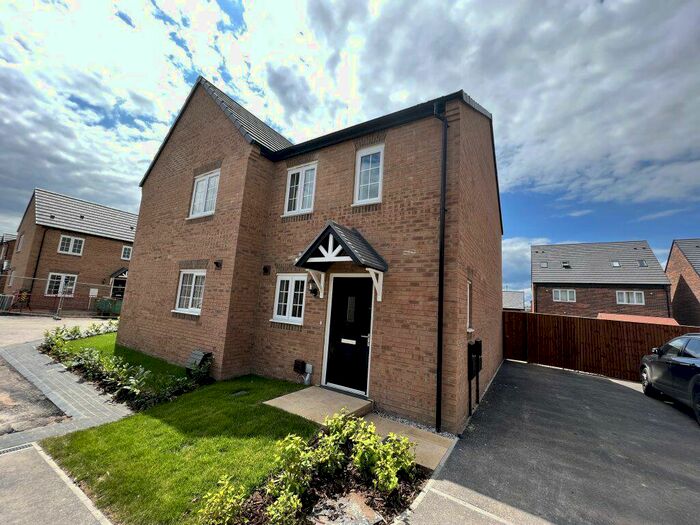 2 Bedroom Semi-Detached House To Rent In Trapper Grove, New Rossington, DN11