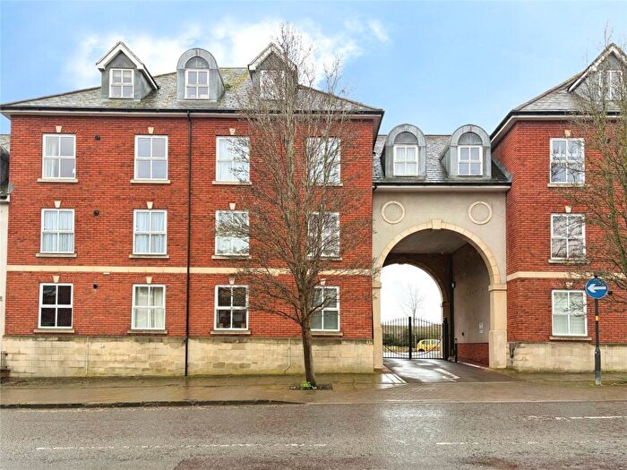 2 Bedroom Apartment To Rent In Conigre Square, Trowbridge, BA14