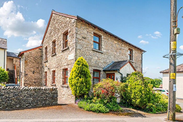 3 Bedroom Flat For Sale In Beathwaite Gardens, Levens, Kendal, Cumbria, LA8