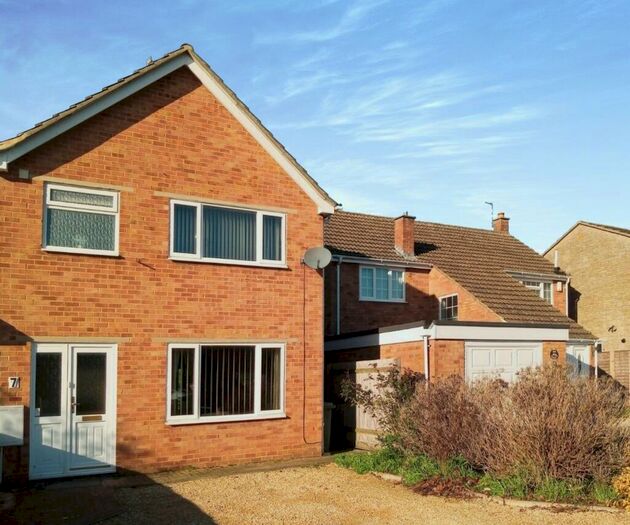 3 Bedroom Terraced House To Rent In St. Peters Crescent, Bicester, Oxfordshire, OX26