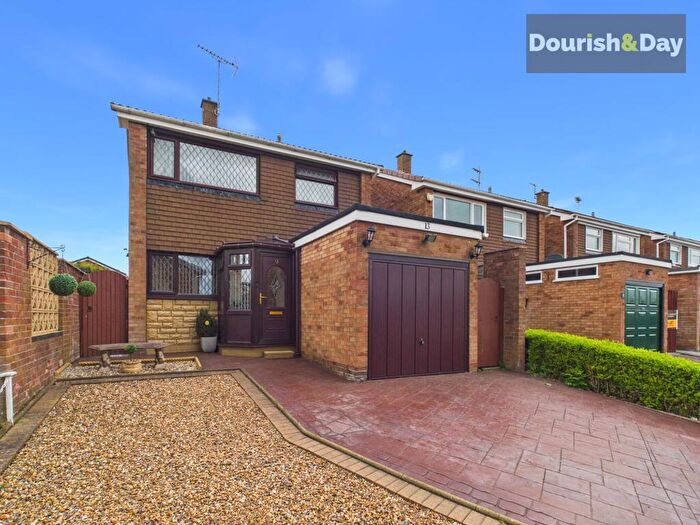 3 Bedroom Detached House For Sale In Chaulden Road, Stafford, ST16