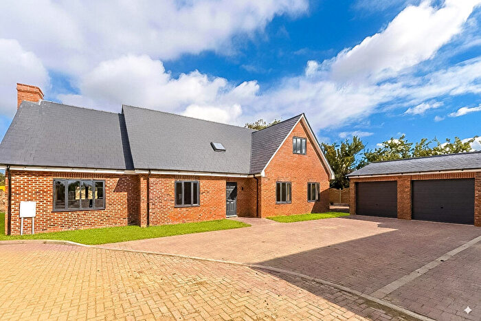 4 Bedroom Detached House To Rent In Sabre Close, Dunmow Road, Felsted, Essex, CM6