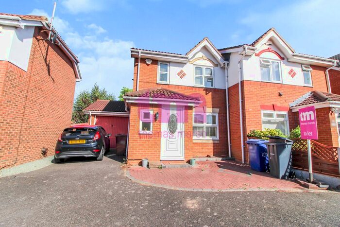 3 Bedroom Semi-Detached House To Rent In Grifon Road, Chafford Hundred, Grays, RM16