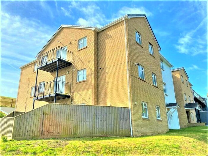 2 Bedroom Apartment To Rent In Shore Road, Ventnor, PO38