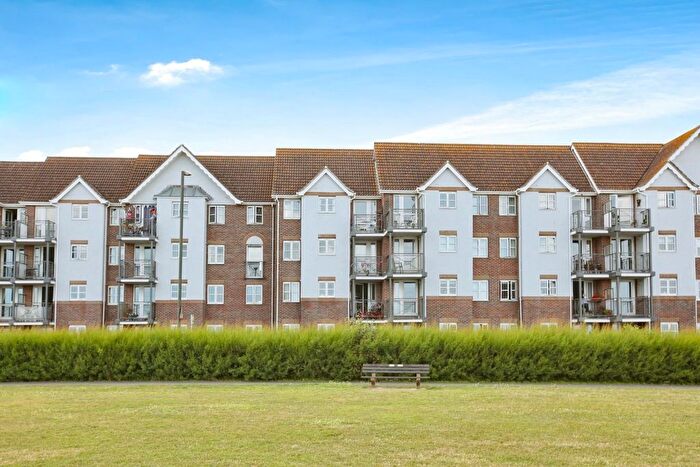 2 Bedroom Property For Sale In Colin Road, Paignton, TQ3