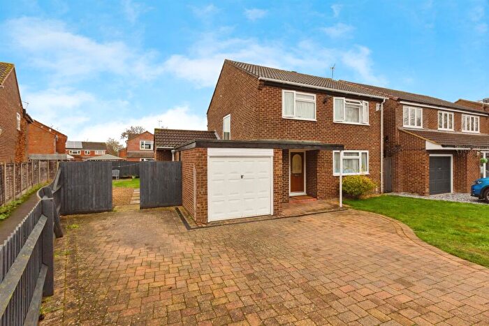 4 Bedroom Detached House For Sale In Bakers Walk, Weston Turville, Aylesbury, HP22