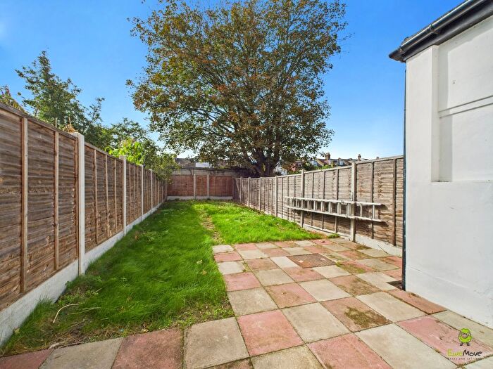 2 Bedroom Terraced House For Sale In Myrtledene Road, London, SE2