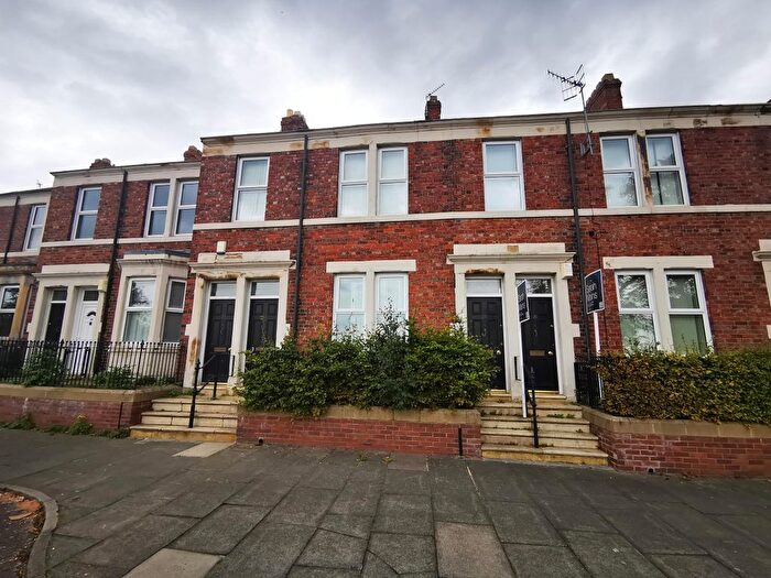 2 Bedroom Flat To Rent In Bensham Crescent, Gateshead, NE8