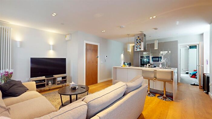 2 Bedroom Flat To Rent In Upper Fourth Street, Milton Keynes, MK9