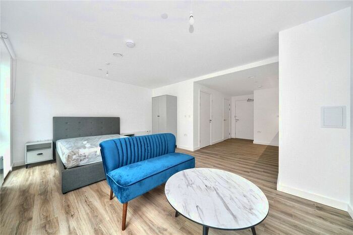 Studio To Rent In Chevette Court, Kimpton Road, LU2