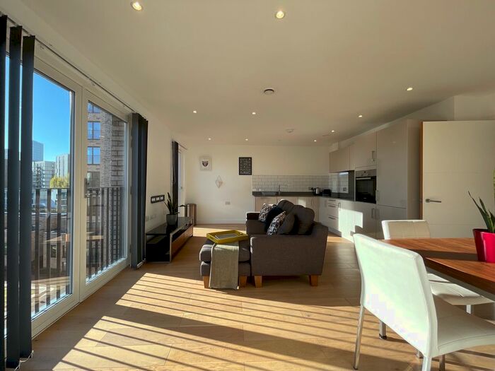 1 Bedroom Flat To Rent In Prairie Building, Stratford, E15