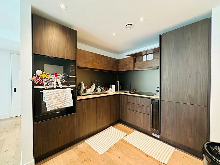 1 Bedroom Flat To Rent In Exchange Gardens, London, SW8