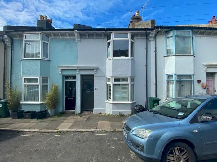 3 Bedroom Terraced House To Rent In Whichelo Place, BN2