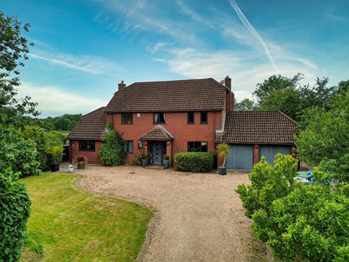 5 Bedroom Detached House For Sale In Trampers Lane, North Boarhunt, PO17