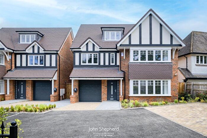 6 Bedroom Detached House To Rent In Warwick Road, Solihull, West Midlands, B91