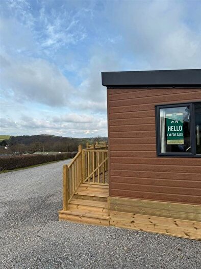 2 Bedroom Mobile/park Home For Sale In Springfield Holiday Park, Tedburn St Mary, Exeter, Devon, EX6