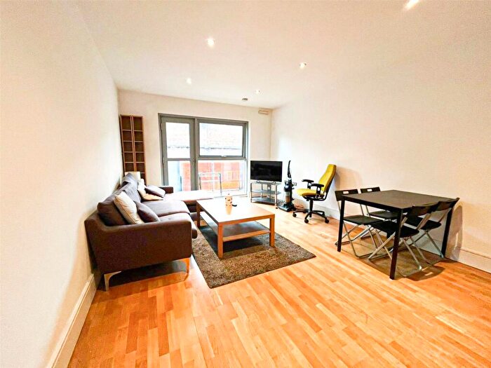 2 Bedroom Apartment For Sale In The Lock, Whitworth Street West, Manchester, M1
