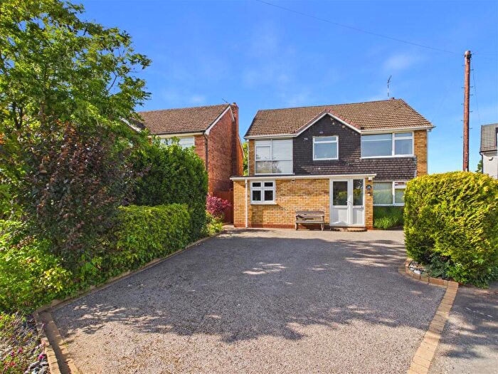 5 Bedroom Detached House For Sale In Tennyson Road, Bridgetown, Stratford-Upon-Avon, CV37
