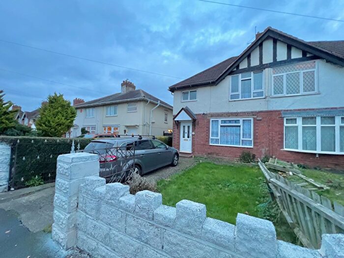 3 Bedroom Property To Rent In Hawthorne Road, Walsall, WS5