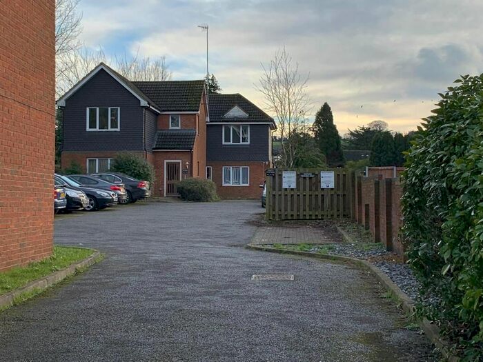 1 Bedroom Flat To Rent In Dunstable Road, Luton, LU4