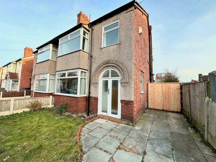3 Bedroom Semi-Detached House To Rent In Caithness Drive, Crosby, Liverpool, L23