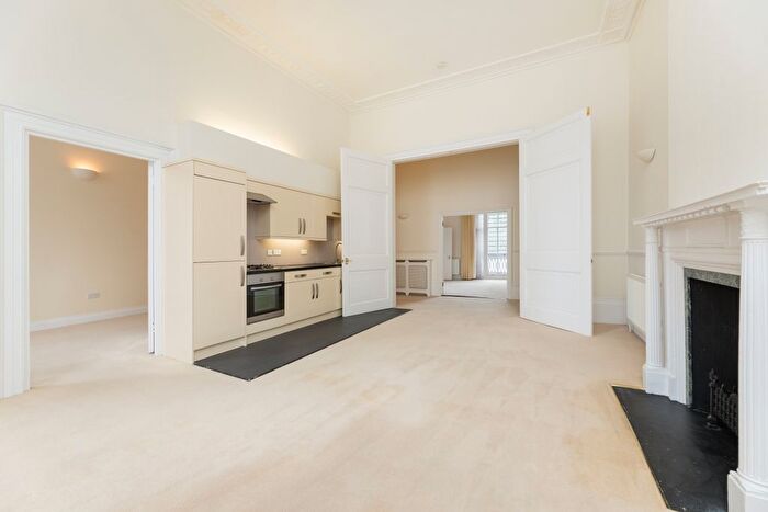 2 Bedroom Flat To Rent In Bryanston Square, London, W1H