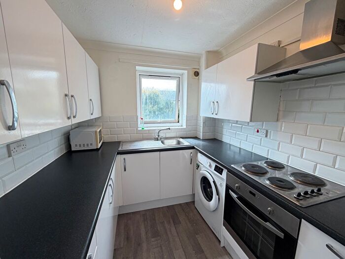 1 Bedroom Flat To Rent In Emmerdale Court, Southampton, SO14