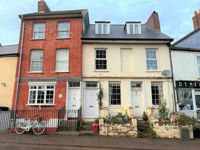 3 Bedroom Property To Rent In Chudleigh Road, Alphington, Exeter, EX2