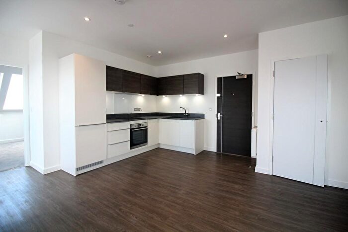 1 Bedroom Apartment To Rent In Century Court, RG12