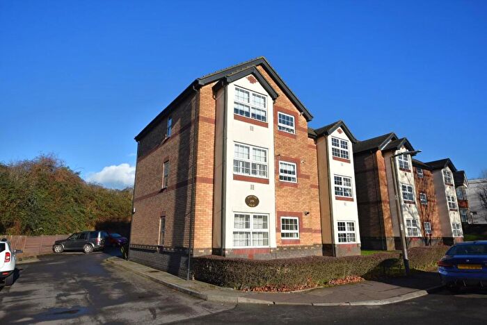 2 Bedroom Flat For Sale In Parkview Court, Andrew Road, Penarth, CF64