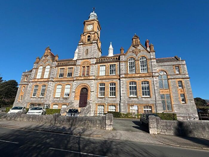 3 Bedroom Maisonette For Sale In Paradise Road, Plymouth, Devon, PL1