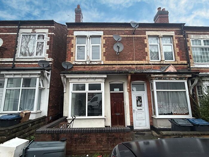 4 Bedroom End Of Terrace House For Sale In Beeton Road, Birmingham, West Midlands, B18