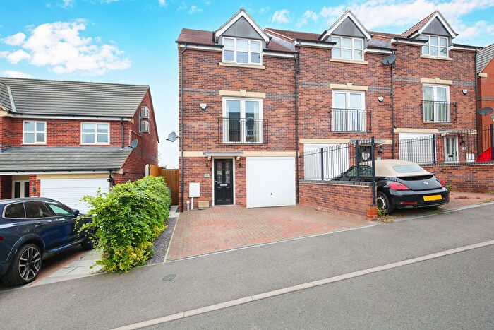 3 Bedroom Terraced House For Sale In Steeple Grange, Spital, Chesterfield, S41