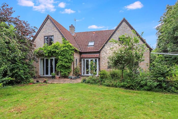 5 Bedroom Detached House For Sale In High Street, Longstanton, Cambridge, CB24